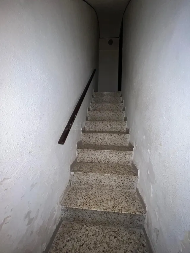 Casa adossada de 3 plantes per reformar a Mont-roig del Camp. — 8