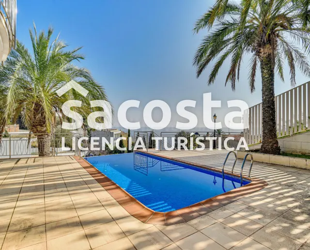 Espectacular Villa con Vistas al Mar en Lloret de Mar, zona 