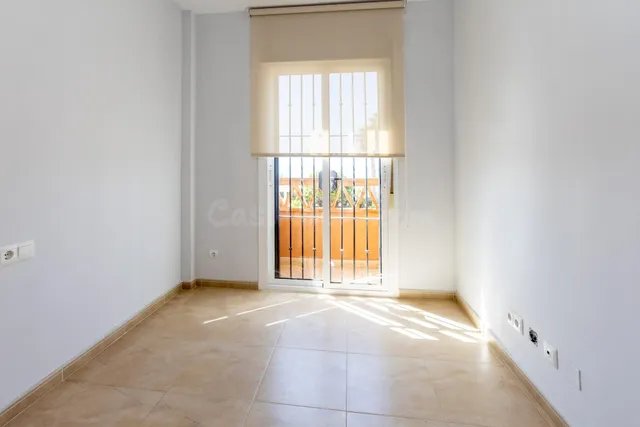 Adosado en primera línea de playa con vistas frontales al mar — 45