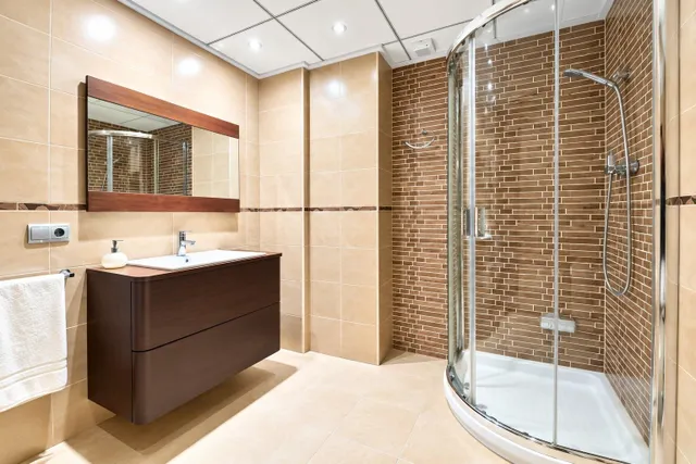 Espectacular chalet con piscina en orihuela centro — 16