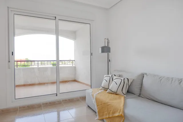 Apartamentos renovados en el centro de San Fulgencio — 10