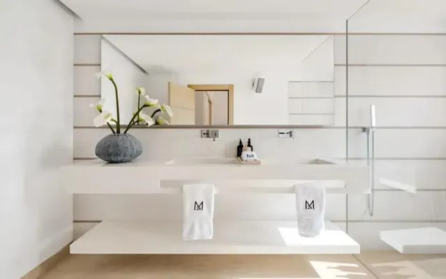 Chalet adosado en la Milla de Oro de Marbella — panorámica de La Concha — 24