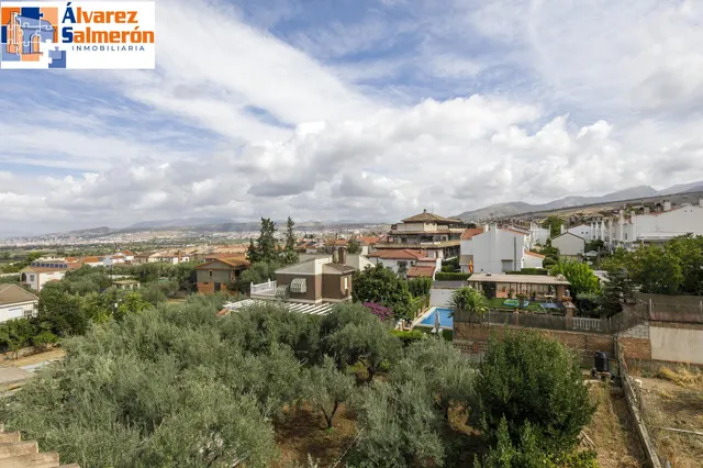 Ático en venta en La Zubia — 4