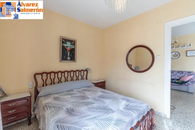 Piso 3 habitaciones en Calle Santa Margarita, junto Cmno. Bajo de Huétor — 9