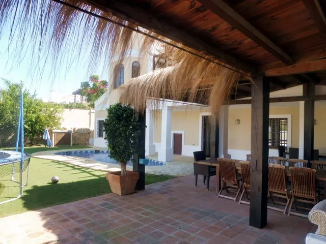 Precioso chalet de 6 dormitorios a 600m de la playa — 4