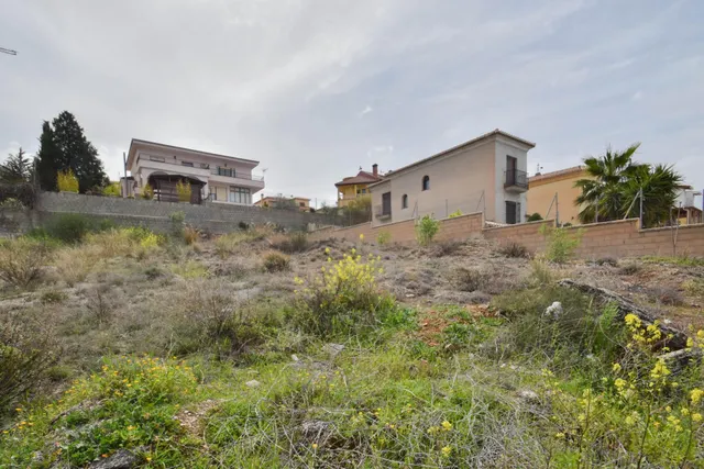 PARCELA EDIFICABLE EN EL BARRIO DE MONACHIL — 8