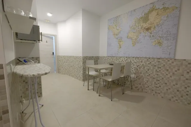 Hostal en el Centro Urbano — 10