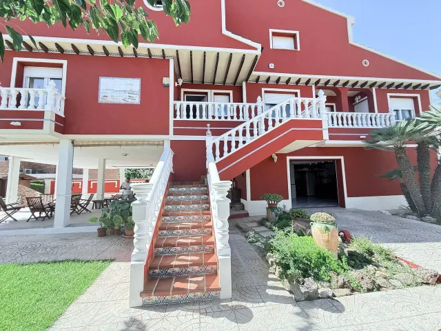 Espectacular chalet en Dehesa de Campoamor con piscina privada a 5 minutos andandoa la playa. — 8
