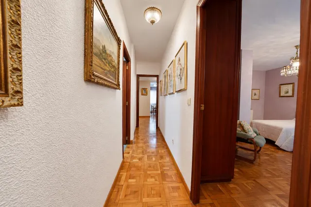 PISO DE 103 M2 CON GARAJE, TRASTERO Y BALCÓN EN PLENO CENTRO DE ALICANTE: 3ª PLANTA CON ASCENSOR — 6