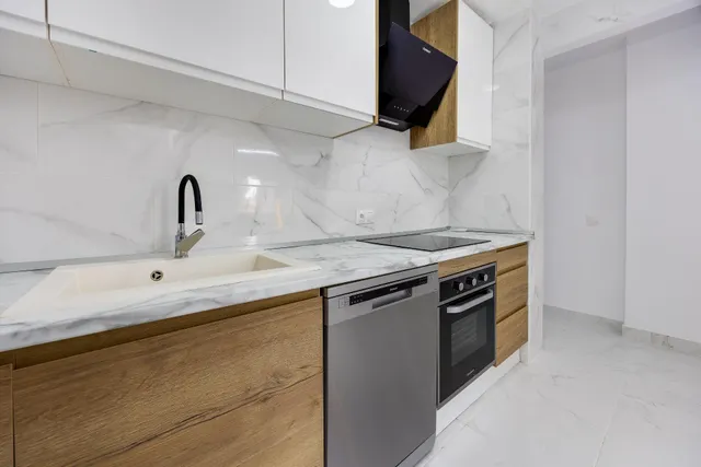 Apartamento moderno en planta baja con piscina — 14