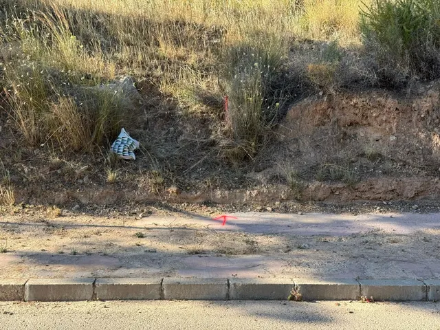 Parcela en Urbanización Los Teatinos. — 12