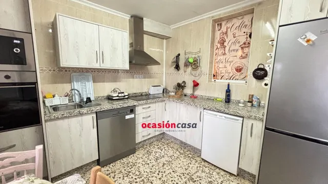 CASA A LA VENTA EN LA ZONA DE PEÑARROYA — 2