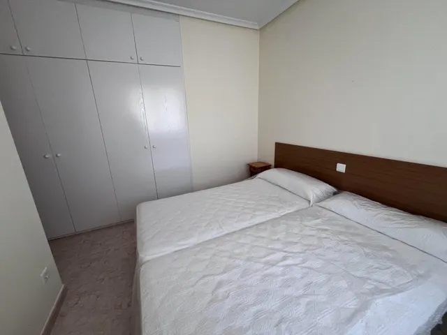 Gran piso de esquina de 3 dormitorios con garaje cerrado opcional en Colindres — 9