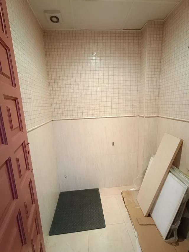 SE VENDE LOCAL COMERCIAL — 7