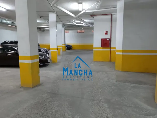 *23.000€* inmobiliaria la mancha vende plaza de garaje en zona san pablo de Albacete — 8