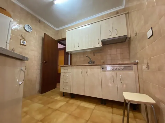 En lo pagan piso de 3 dormitorios buen estado — 9
