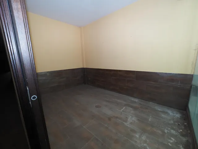 SE VENDE LOCAL COMERCIAL EN TERRASSA, ZONA CENTRO — 9