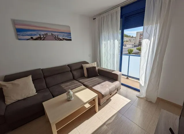 Apartamento todo exterior con parking y trastero. — 9
