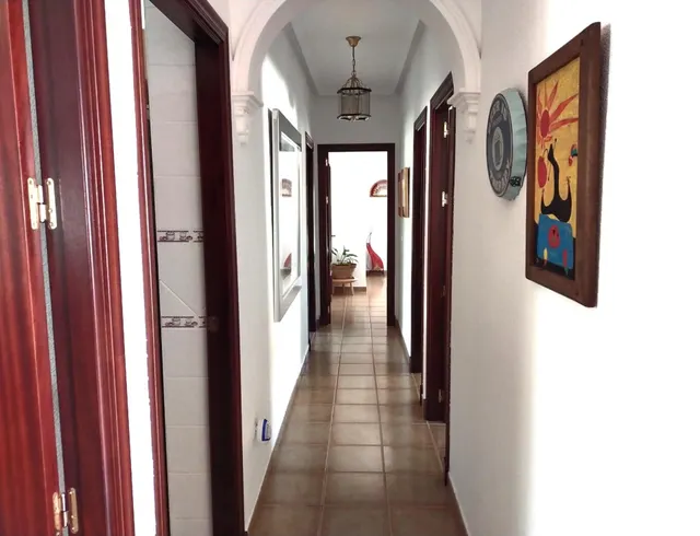 CHALET URBANO DE ENSUEÑO EN VENTA — 28