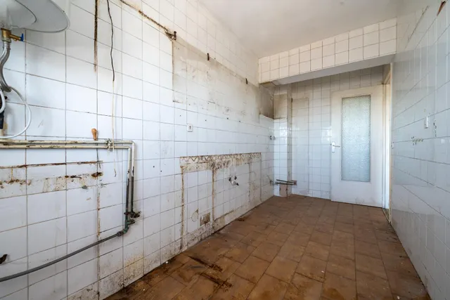 PISO DE 80 M2 CON 3 DORMITORIOS Y ASCENSOR PARA REFORMA INTEGRAL EN SON OLIVA — 16