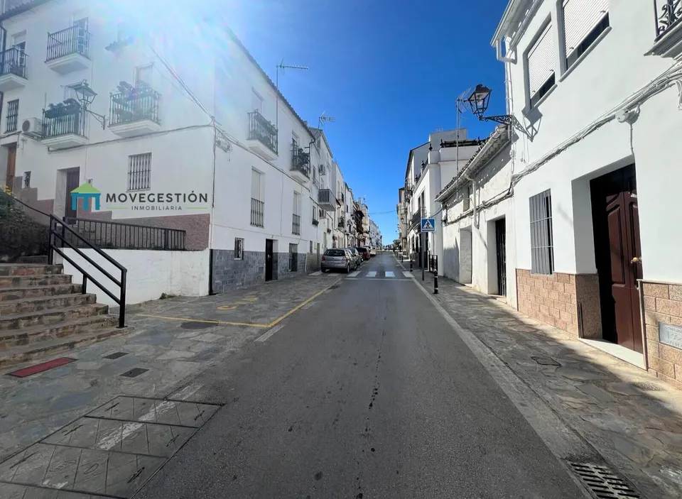 VENTA DE CASA PARA REFORMAR ZONA CENTRO