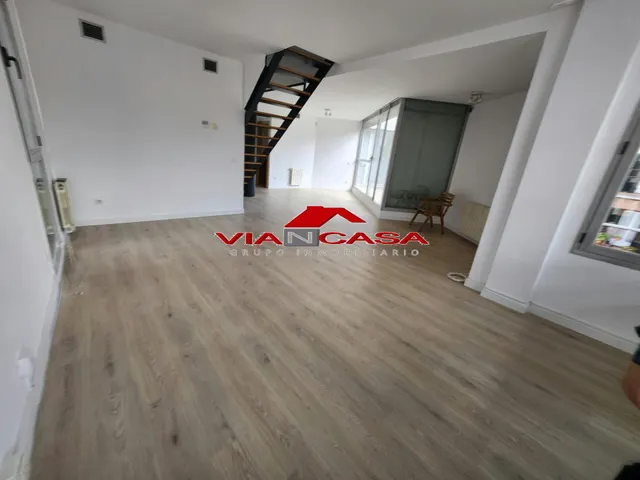 Alquiler de piso en Chamberi en Terraza, 3 habitaciones, — 19
