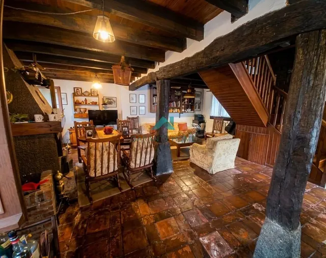 Se vende casa con jardín en Rada (Voto) - foto 3