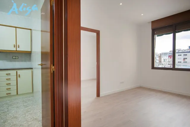 Piso en el Poblenou a 200 metros de la playa de Mar Bella — 10