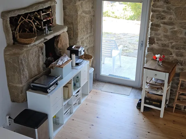 CONJUNTO ARQUITECTÓNICO REFORMADO EN PLENA RIA DE MUROS CON VARIOS PREMIOS DE ARQUITECTURA — 24