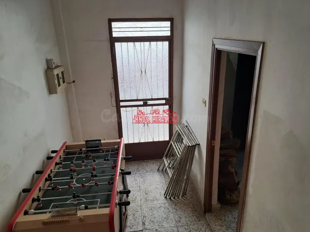 ¡INTERESANTE CASA EN ASPE CON LOCAL Y SOLARIUM. IDEAL PARA R - foto 3