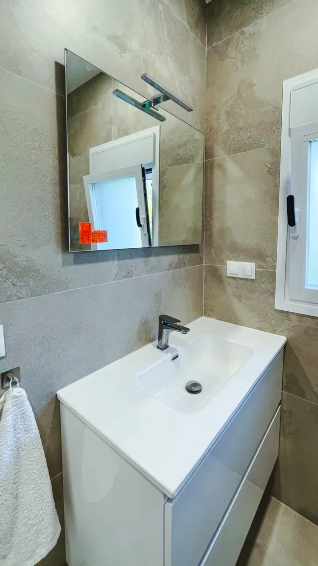 Chalet de lujo en venta en Benidorm: 6 dormitorios y 4 baños dividido en 2 casas independientes — 39