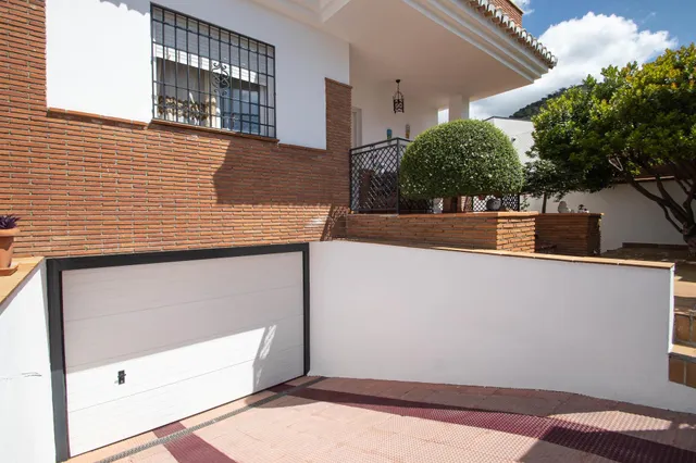 CHALET INDEPENDIENTE CON PISCINA — 22