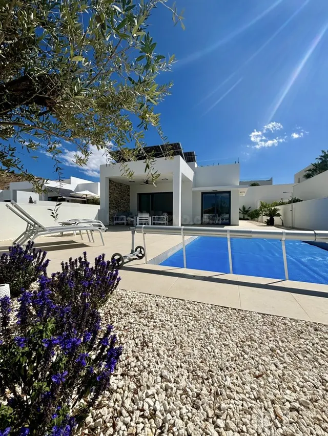 Villa 3 habitaciones 120m² en venta - Costa blanca sur - foto 2