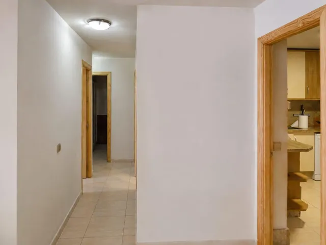 PISO DE 110 M2 CON TRES DORMITORIOS DOBLES Y TERRAZA EN EL CENTRO DE SAN PEDRO DE ALCÁNTARA — 24