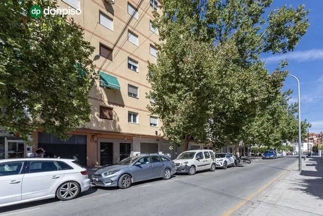 Piso junto fontiveros — 24