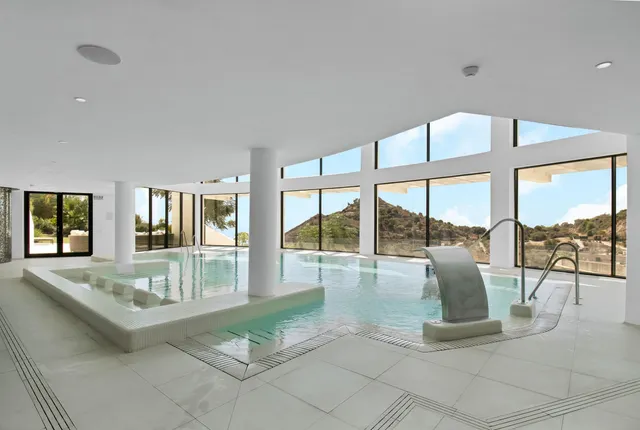 Apartamento 2 habitaciones 111m² en venta - Ojen pueblo — 34