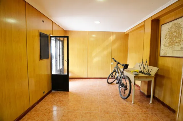Urbis te ofrece un local en venta en zona La Vega, Salamanca. — 3