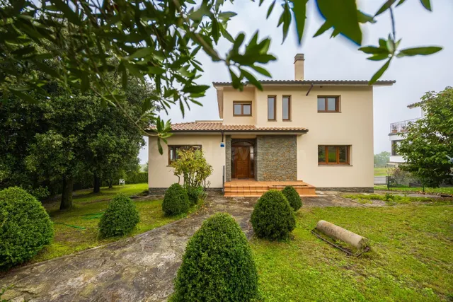ESPECTACULAR CASA A 4 VENTS EN VENDA A CANTONIGRÓS - foto 5