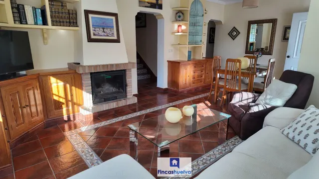 Chalet independiente de esquina con piscina y terraza con vistas al mar en El Rompido Cartaya, Huelva. — 13