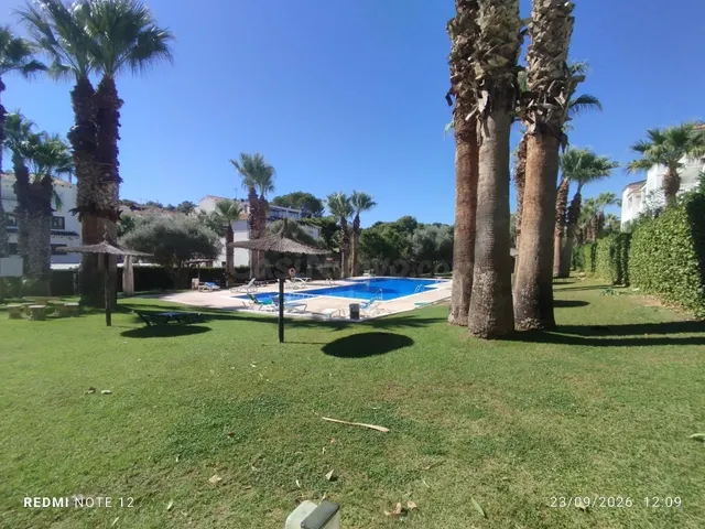 Estupendo apartamento en planta baja a pocos metros del camp - foto 2
