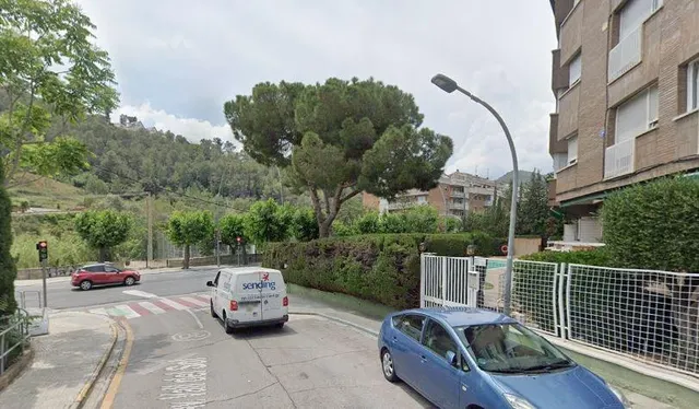 SE VENDE piso OKUPA en C Avenida Vall Del Sol 88 de Valliran - foto 2