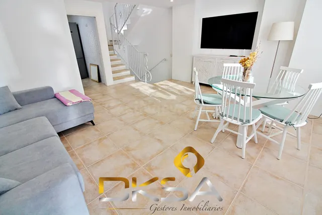 A la venta preciosa casa reformada en 2ª línea de playa, Tor