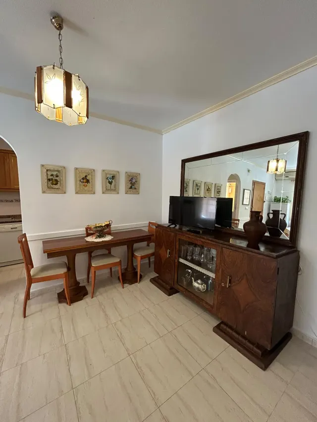 Apartamento cerca del mar, Alicante, Torrevieja. 2 habitaciones, 73 m2, 200 metros del mar — 3