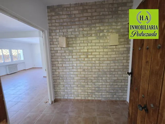 Encantadora Parcela de Oportunidad con Piscina Privada — 18