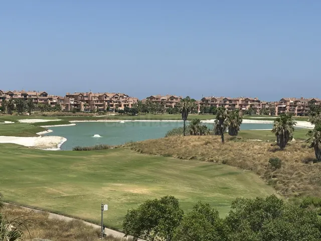 Apartamento 2 habitaciones en venta - Mar Menor Golf Resort - foto 4