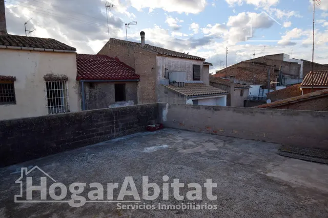 AMPLIA CASA CON 2 TERRAZAS Y GARAJE — 8