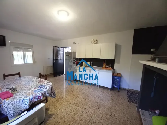 *250.000€*. inmobiliaria la mancha vende parcela urbana en urbanización riachuelos (Albacete). — 17