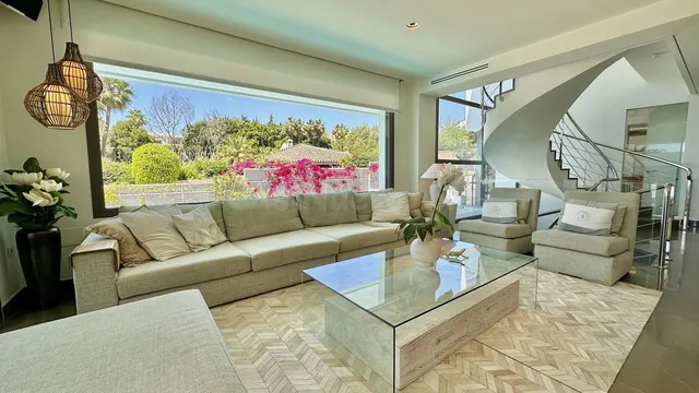 Chalet 4 habitaciones 320m² en venta - Marbella - foto 5