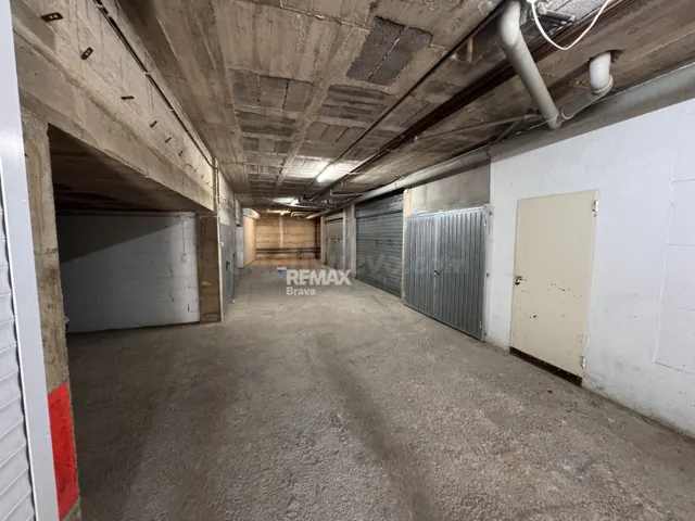 Empuriabrava | Conjunto náutico con amarre de 11 m, parking  - foto 5