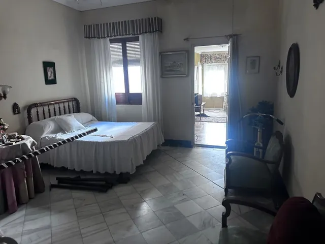 Oportunidad en Monóvar: amplia casa de 4 habitaciones y 2 baños — 20